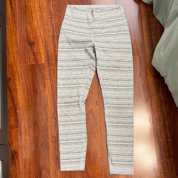 lululemon athletica Pants - Lululemon Athletica Light Gray Patterned Leggings
